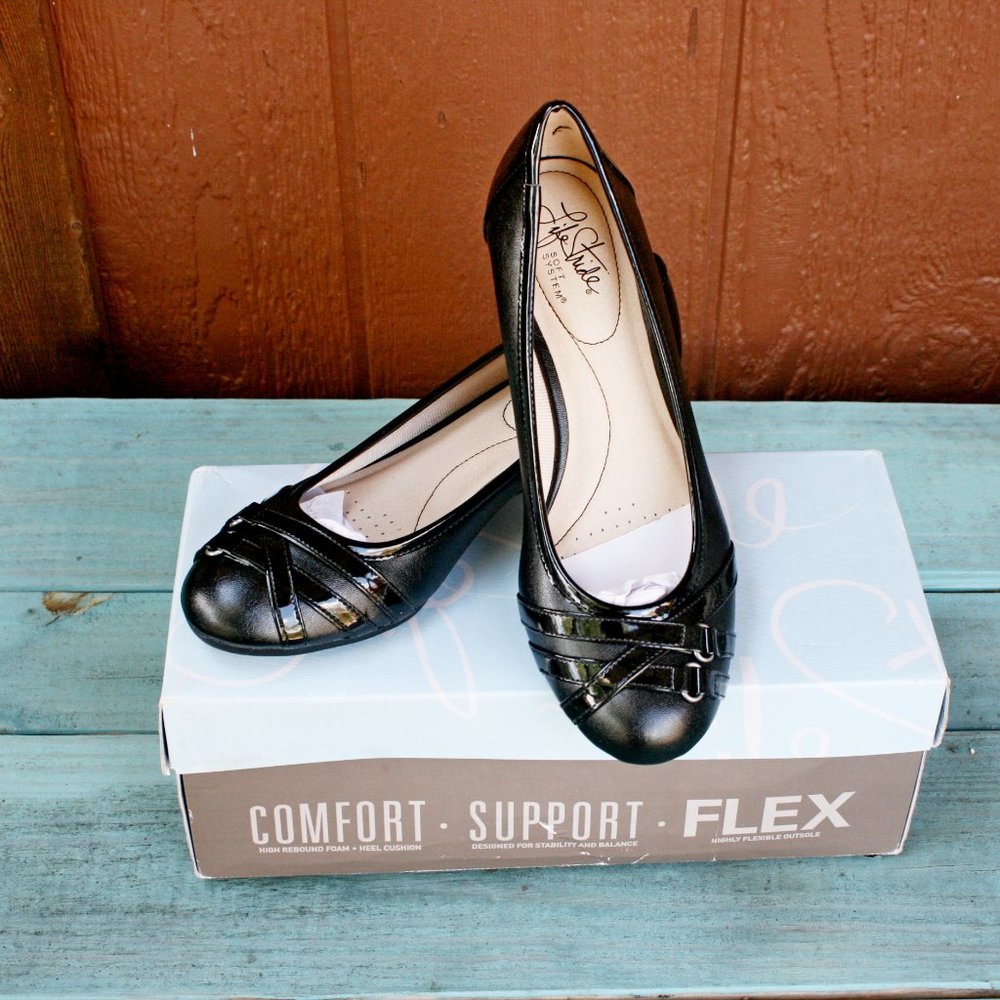 Life Stride Black Low Pumps Shoes Comfort NARROW
